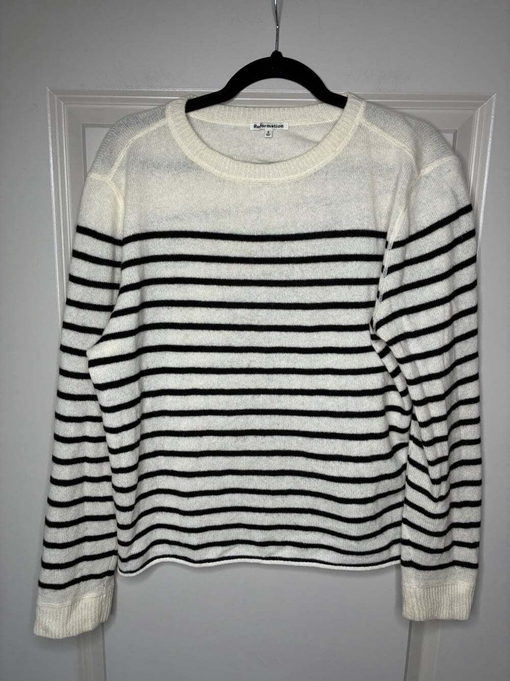Reformation Cashmere Boyfriend Sweater in Black White Stripes Size Small - Picture 3 of 9